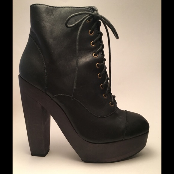 Nyla 'tryana' platform leather boots - Picture 1 of 4