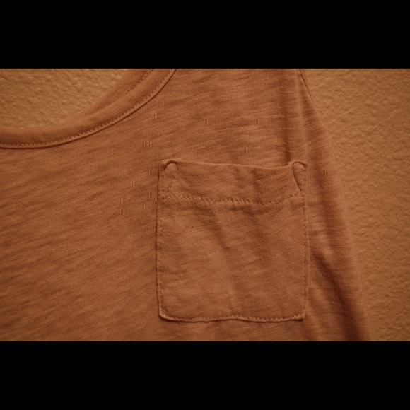 Flowy Tank - Picture 2 of 2