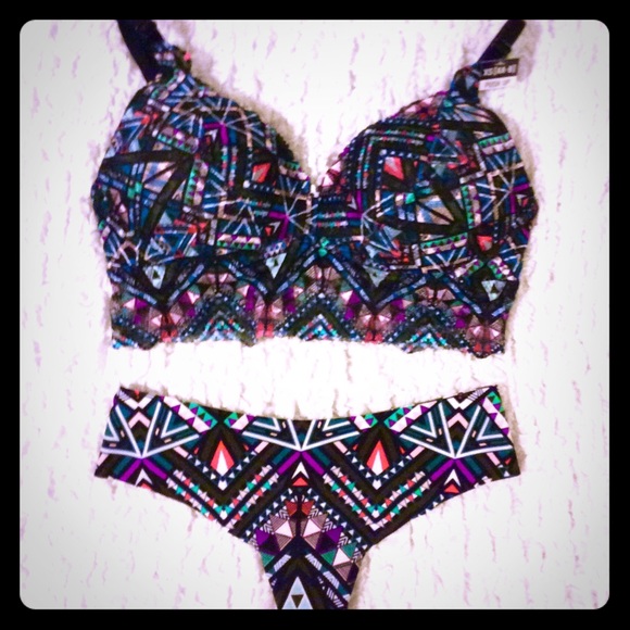 VS PINK GEO TROPICAL PUSH-UP BRALETTE NOSHOW PANTY
