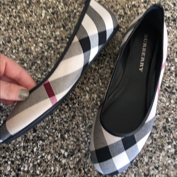 Burberry Flats