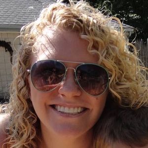 Meet your Posher, Cortney