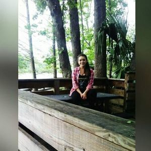 Meet your Posher, Samara