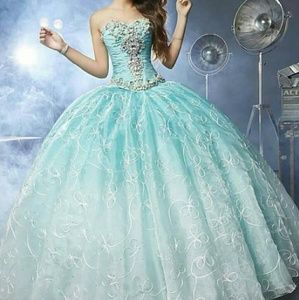 Meet your Posher, Nidia