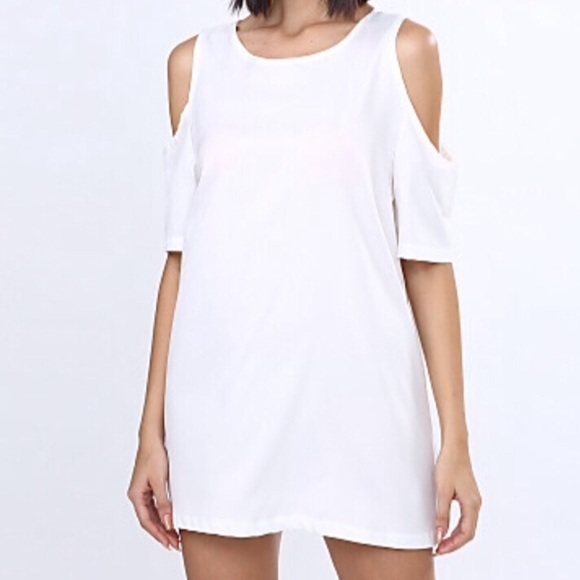 Cute little white mini‼️sold out - Picture 3 of 4