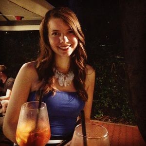 Meet your Posher, Lauren