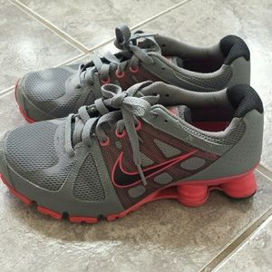 Nike Agent Shox Running Shoes