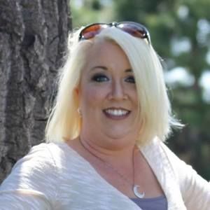 Meet your Posher, Holly