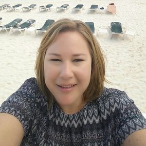 Meet your Posher, Danyelle