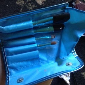 Sephora make up brushes. Travel size