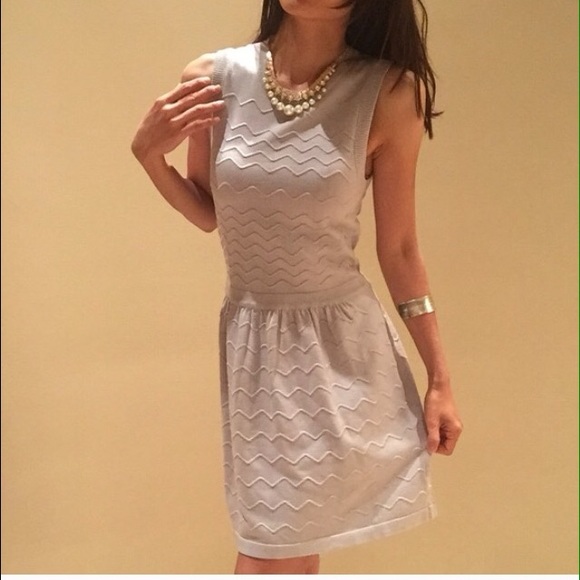 Perfect gray dress!