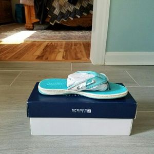 Sperry Topsider Flip Flops