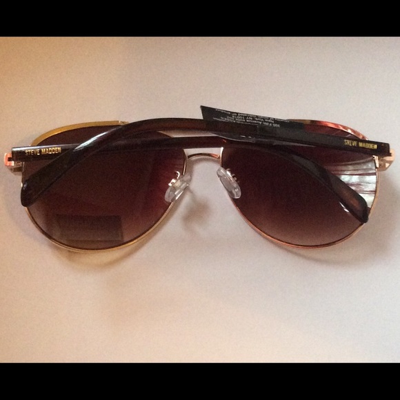 Steve Madden Sunglasses 100% UV Protection - Picture 2 of 3