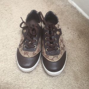 Gucci shoes