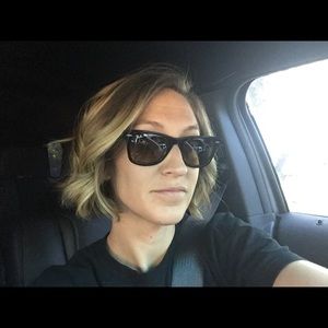 Meet your Posher, Bailey