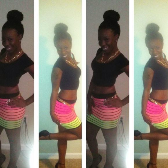 Meet your Posher, Mia - Picture 1 of 1