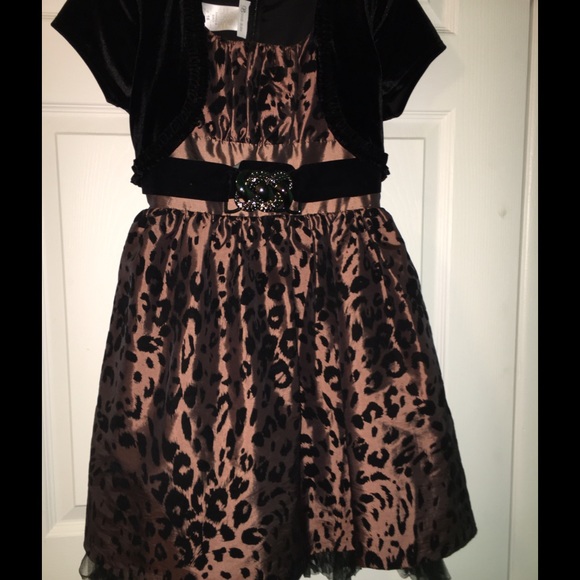 A beautiful cheetah print dress