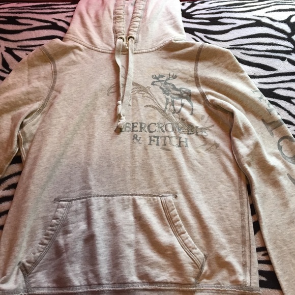 I'm selling a Abercrombie and Fitch sweatshirt