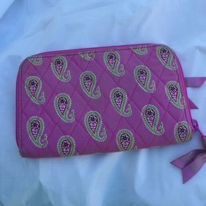 Wallet slightly faded? Looks like purse that match