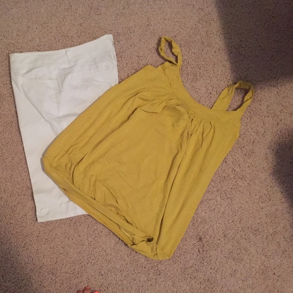 White Bermuda shorts and shirt