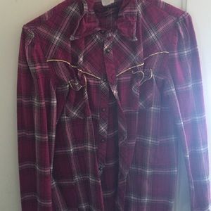 Cute flannel button up