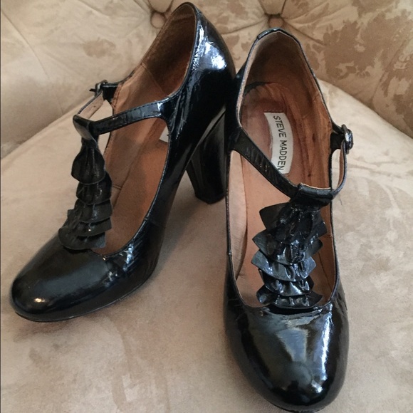 Beautiful black mary jane heels