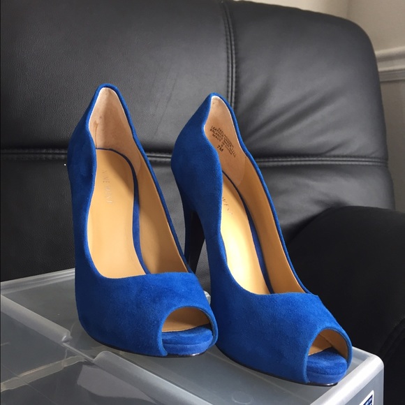 REDUCED!! Nine West Blue Suede Pumps