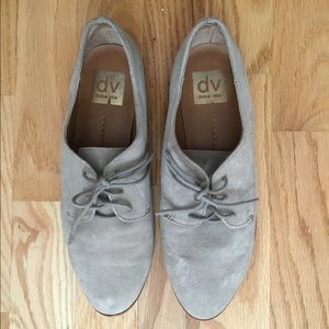 Dolce Vita Taupe Suede Oxford Flat Shoes 7.5