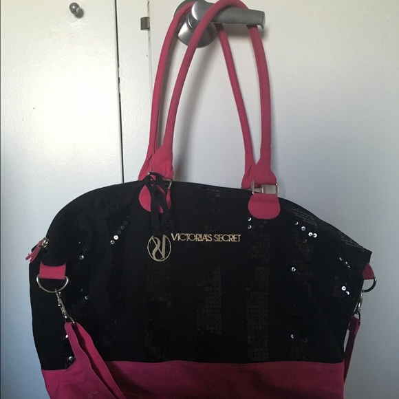 VICTORIA SECRET TRAVEL BAG
