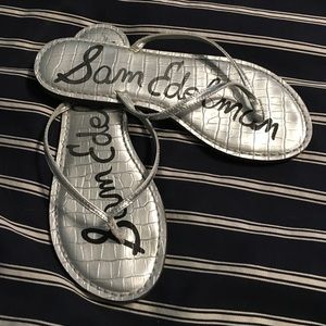 Sam Edelman silver flip flops size 6
