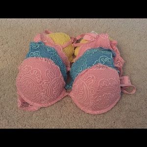 BUNDLE OF 4 VICTORIA SECRET VERY SEXY BRA
