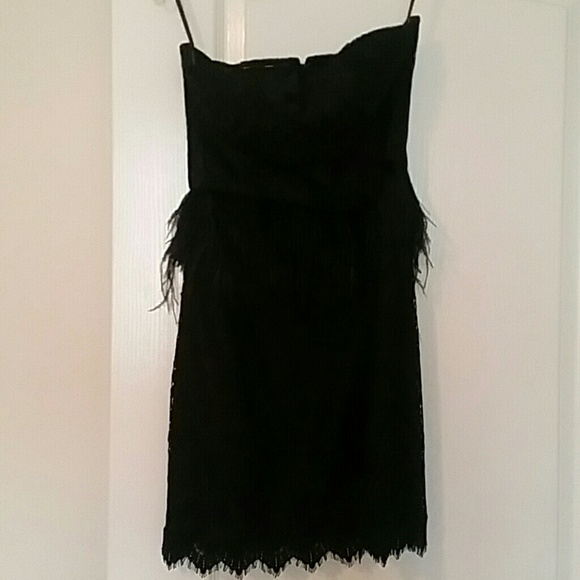 Strapless lace and feather bebe dress