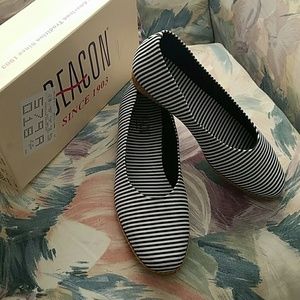 Blue and white stripped casual