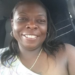 Meet your Posher, Regina