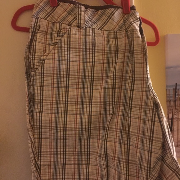 Plus striped Bermuda shorts. NWT. Sz 26.