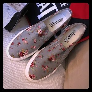Gray Floral Slip On Sneaker - Posh-Re-Posh