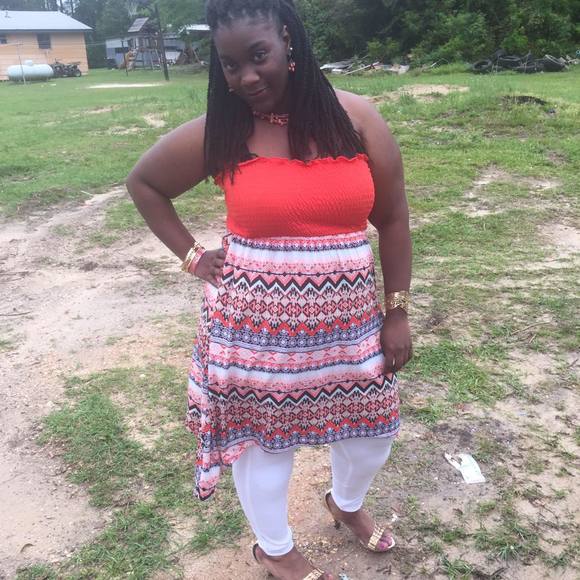 Meet your Posher, Breonna - Picture 1 of 1