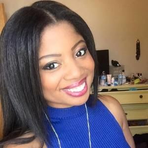Meet your Posher, Courtney