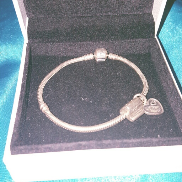 Pandora Bracelet - Picture 3 of 3