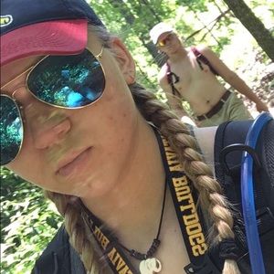 Meet your Posher, Kelly