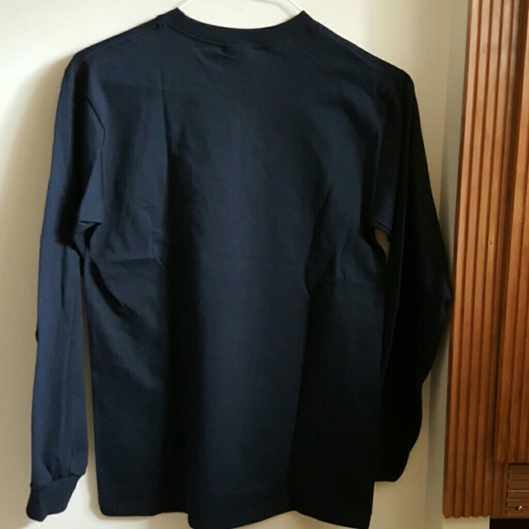 👕NEW BLACK GRAPHIC SHIRT-WOMEN'S SIZE SMALL - Picture 2 of 4