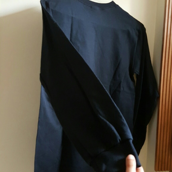 👕NEW BLACK GRAPHIC SHIRT-WOMEN'S SIZE SMALL - Picture 3 of 4