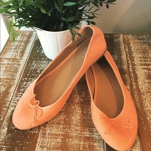Peach flats