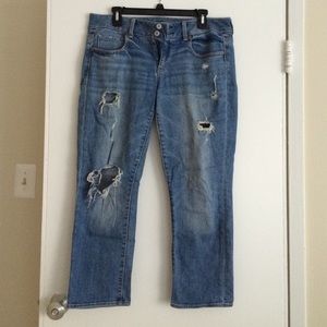 American Eagle 12 Artist Distressed Crop Jeans