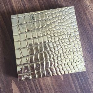 Estée Lauder eye shadow and blush compact