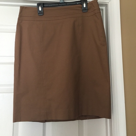 Full lined khaki pencil skirt