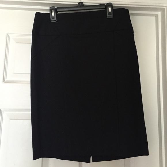 Black pencil skirt