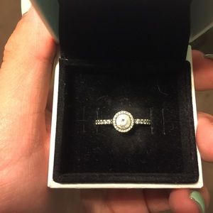 Pandora Ring