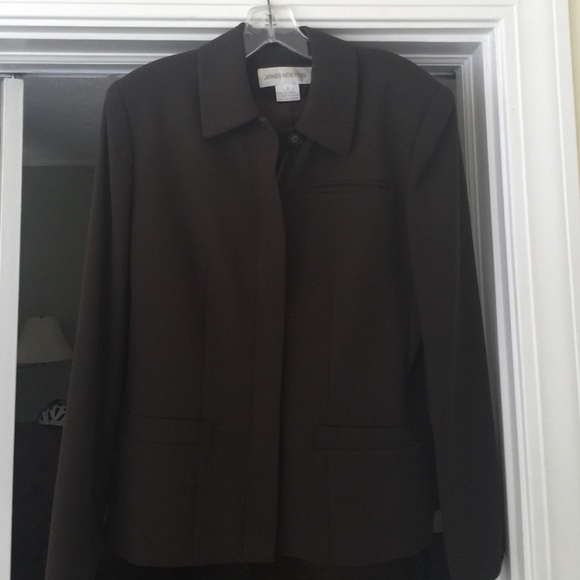 Jones New York zipper front size 6 brown blazer