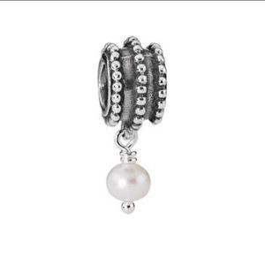 ⚠️TODAY ONLY⚠️RARE Pandora Pearl Charm