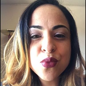 Meet your Posher, Angie